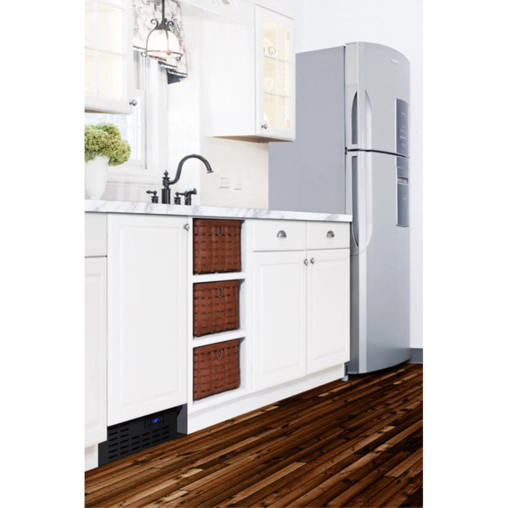 18" Frost-Free Freezer C484