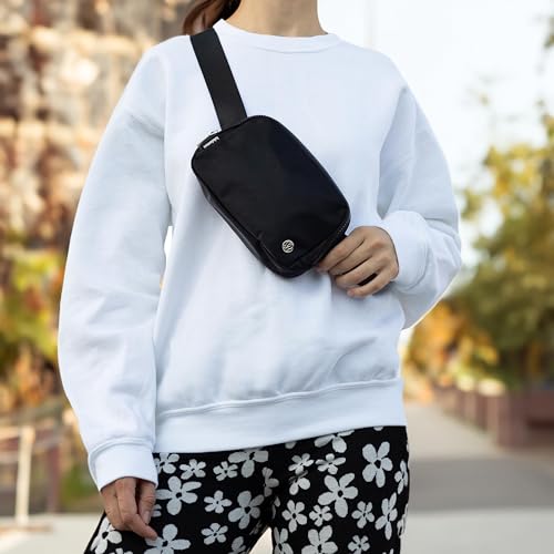 Black Belt Bag J507