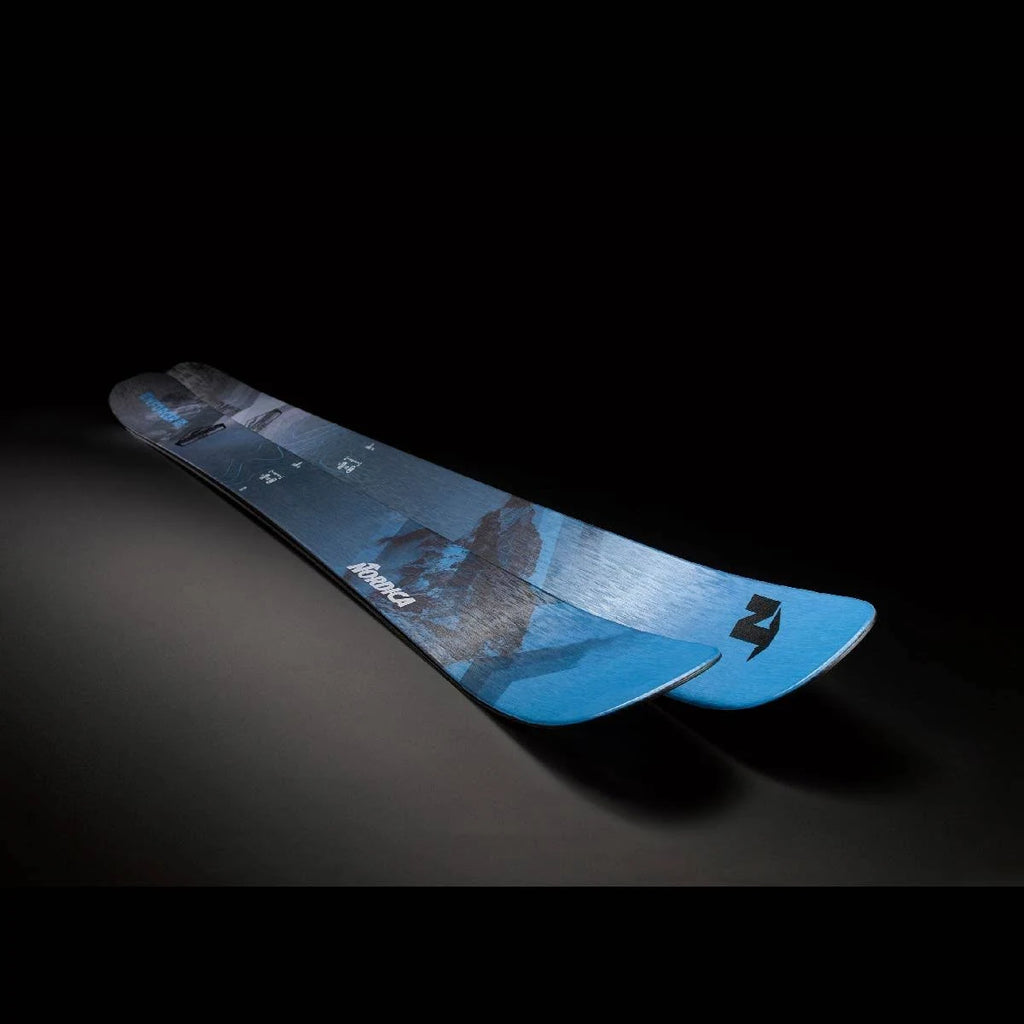 Free Skis E76739