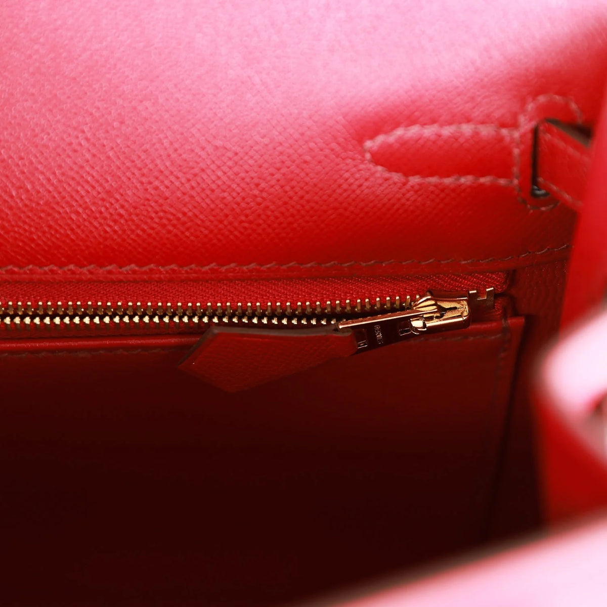 Kelly 25 Gold Hardware Handbag R5913