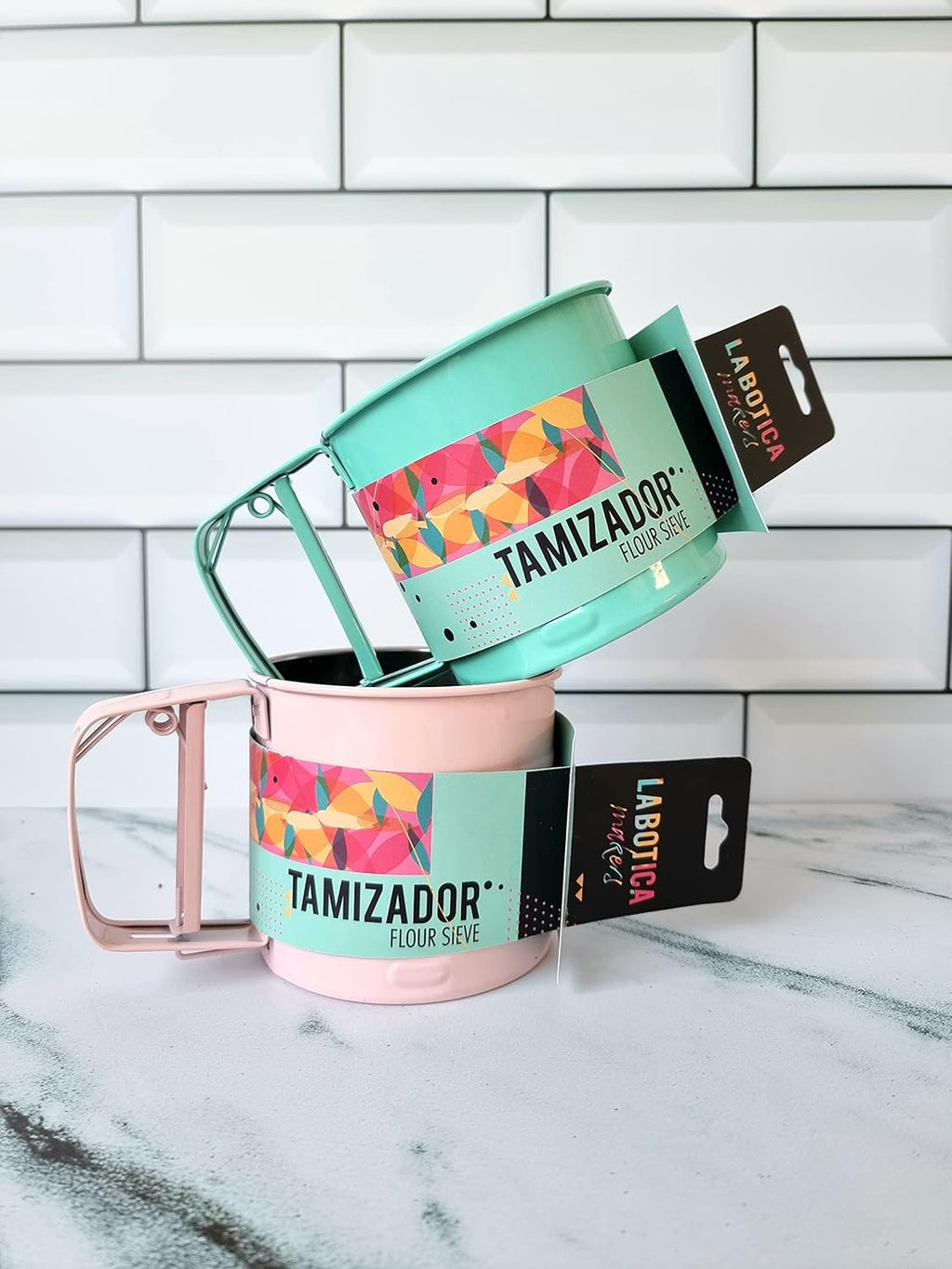 Pink Stainless Steel Hand-held Flour Sifter H6470