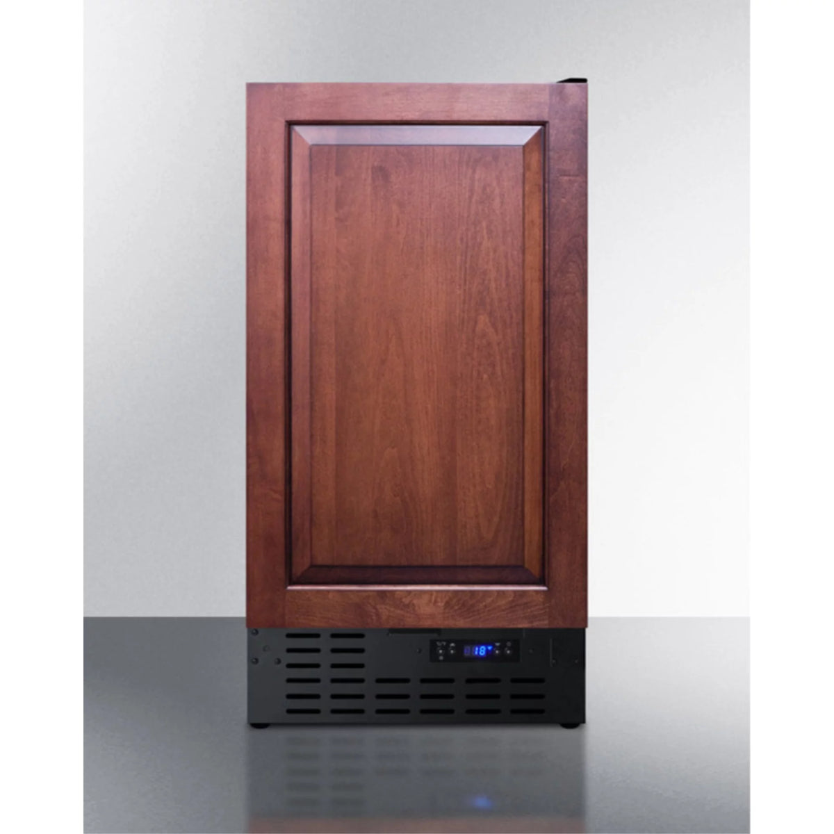 18" Frost-Free Freezer C484