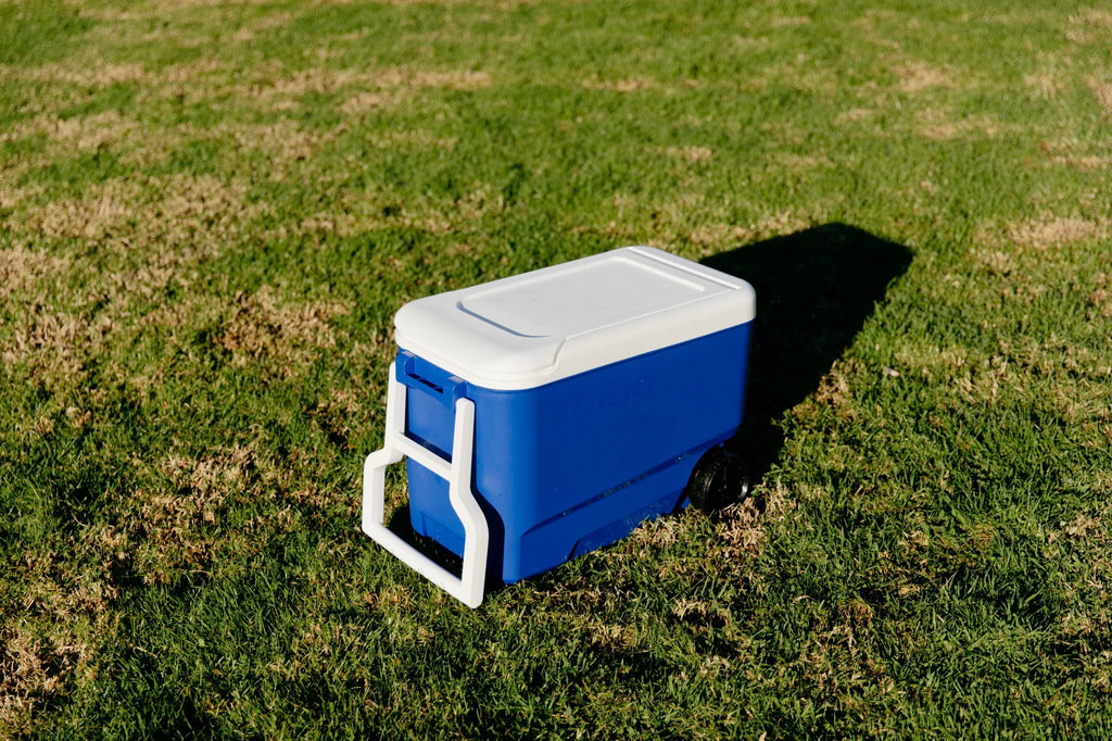 Blue 38 QT. Hard-Sided Ice Chest Cooler with Wheels R763