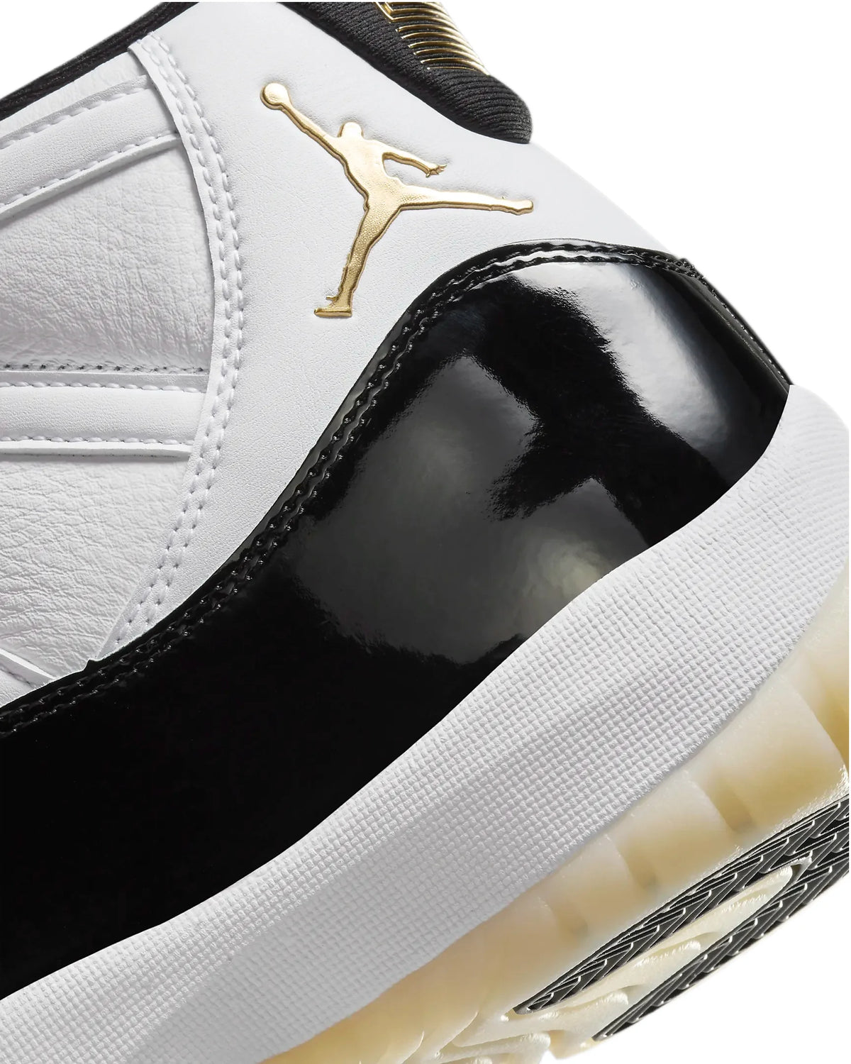 White Metallic Gold Black Sneaker M9625