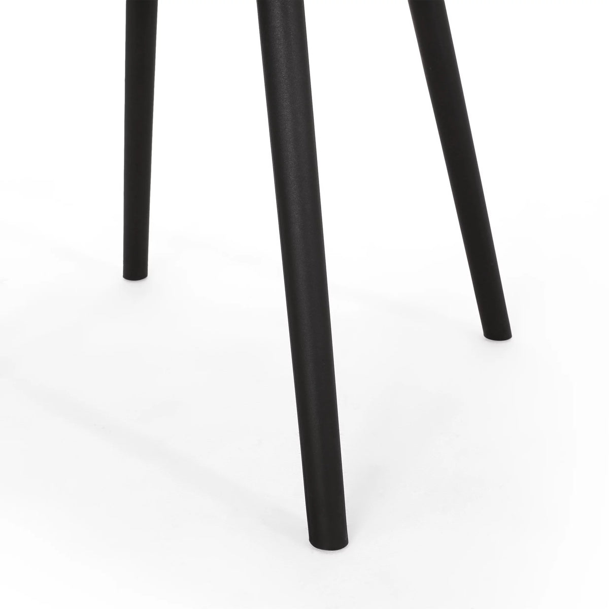 Wood and Resin 7 Piece Outdoor Dining Set E841